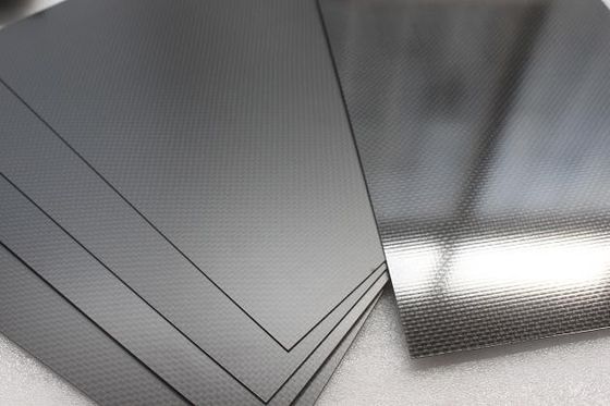 500X600mm وزن سبک و قدرت بالا 3K ساده فابر کربن درخشان